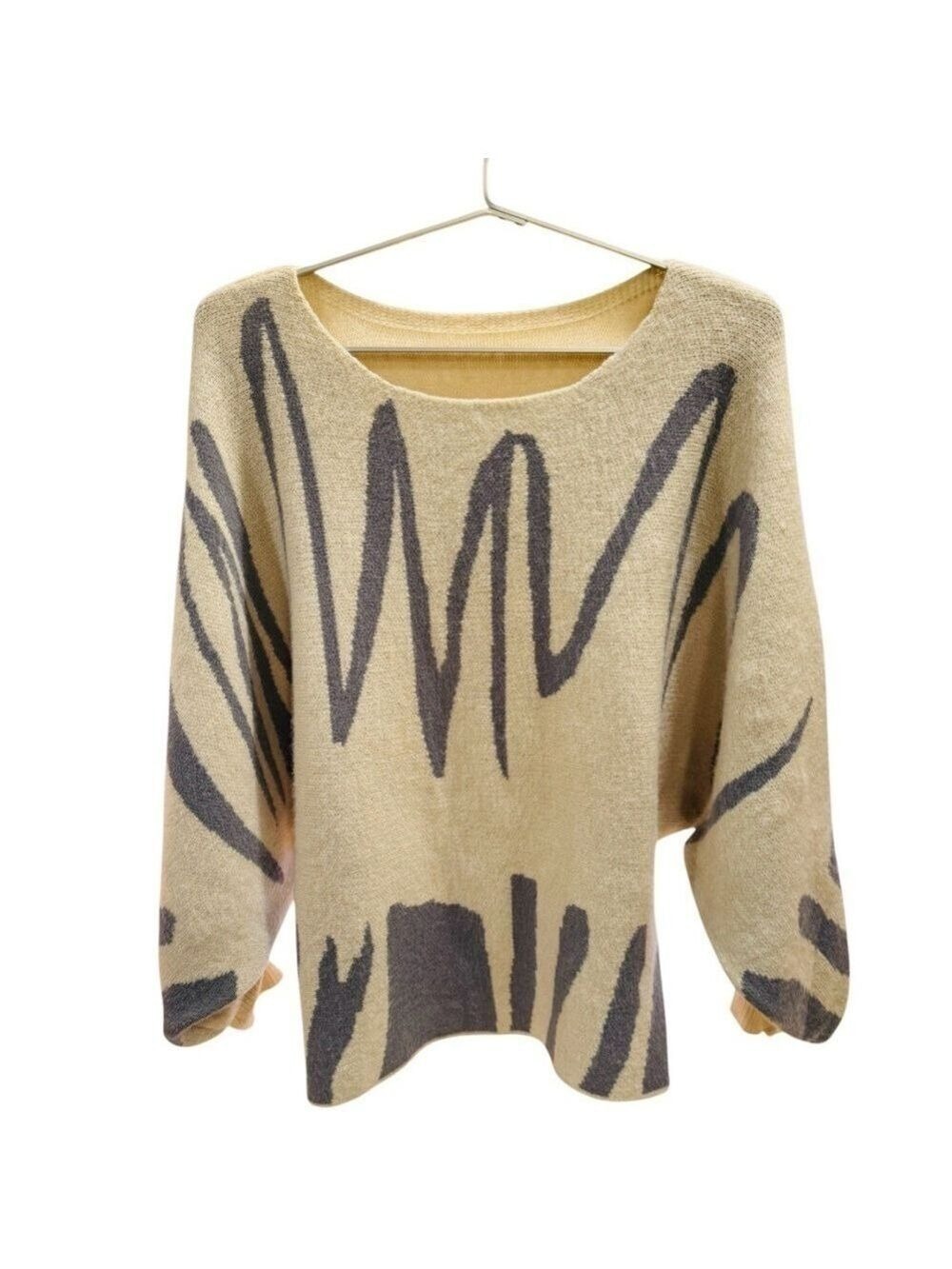Shein Abstract Batwing Sleeve Sweater Medium - Picture 9 of 9